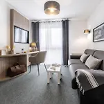 Nemea Stadium Bordeaux Aeroport 3* Merignac (Gironde)