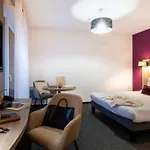 Nemea Stadium Bordeaux Aeroport 3* Merignac (Gironde)