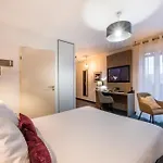 Nemea Stadium Bordeaux Aeroport アパートホテル 3*