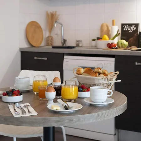Nemea Stadium Bordeaux Aeroport Apart Otel 3*