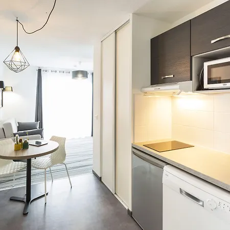 Nemea Stadium Bordeaux Aeroport Ξενοδοχείο με διαμερίσματα 3*