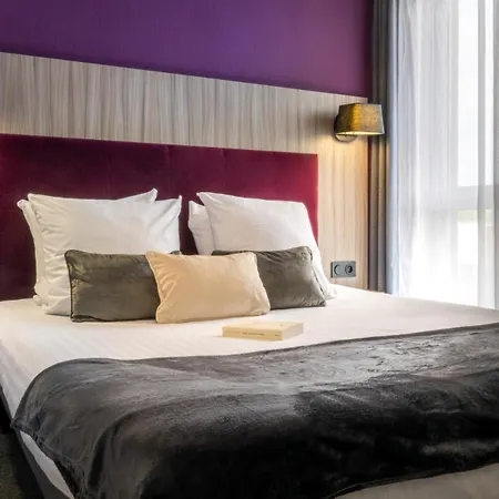 Nemea Stadium Bordeaux Aeroport Aparthotel 3*
