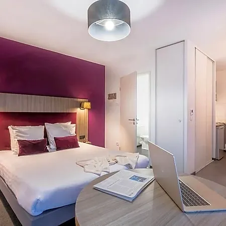 Nemea Stadium Bordeaux Aeroport Aparthotel 3*