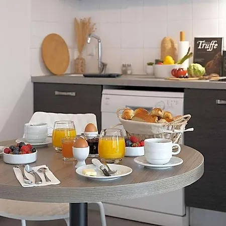 Nemea Stadium Bordeaux Aeroport Aparthotel