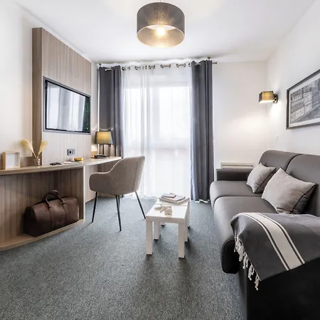 Aparthotel Nemea Stadium Bordeaux Aeroport 3*