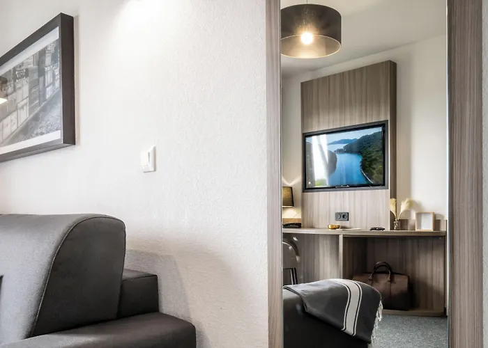 Aparthotel Nemea Stadium Bordeaux Aeroport 3*