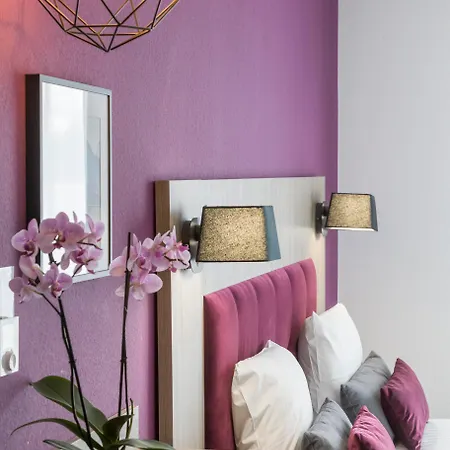 Aparthotel Nemea Stadium Bordeaux Aeroport 3*